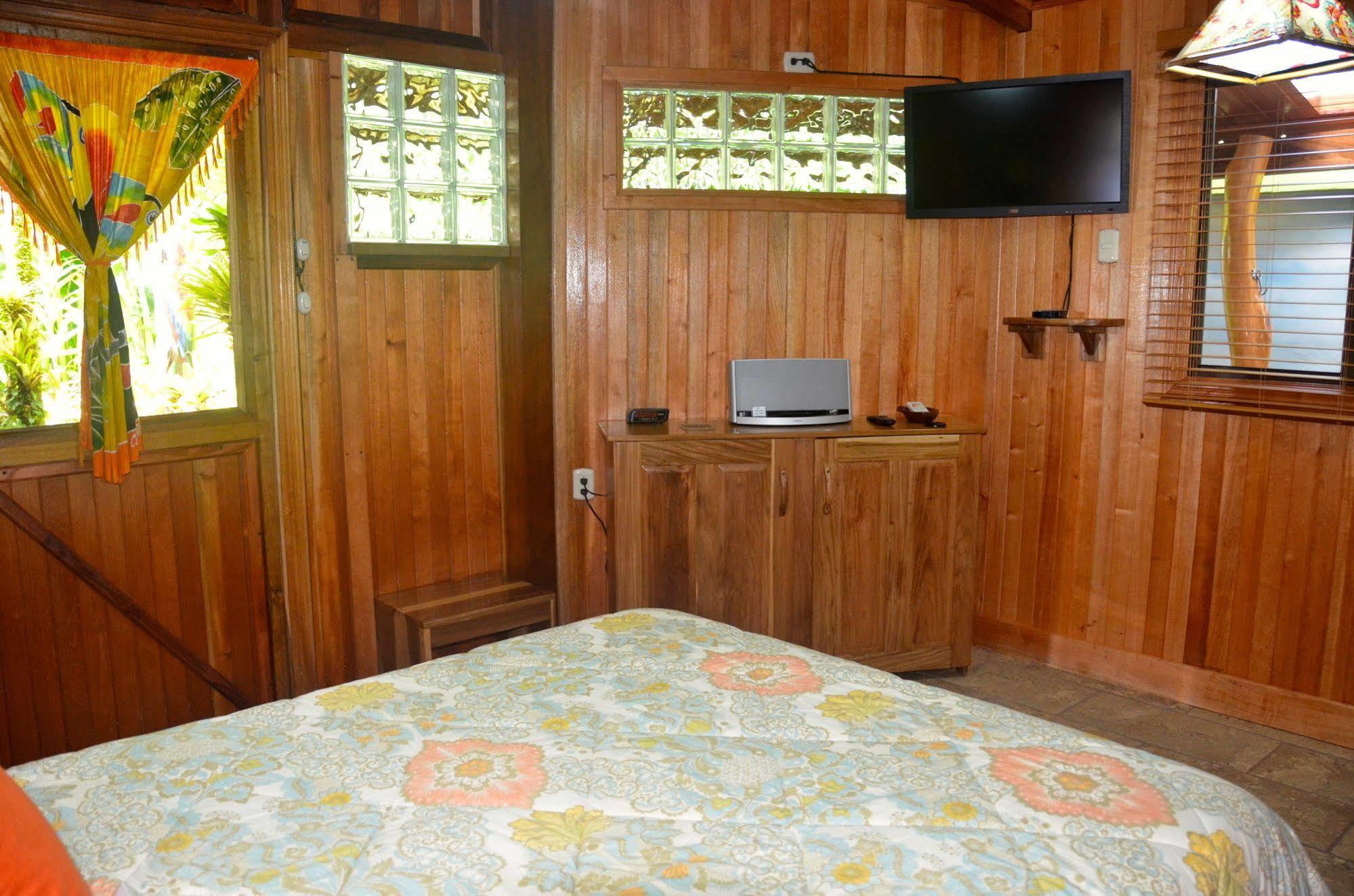 Physis Caribbean Bed & Breakfast Puerto Viejo de Talamanca Kültér fotó