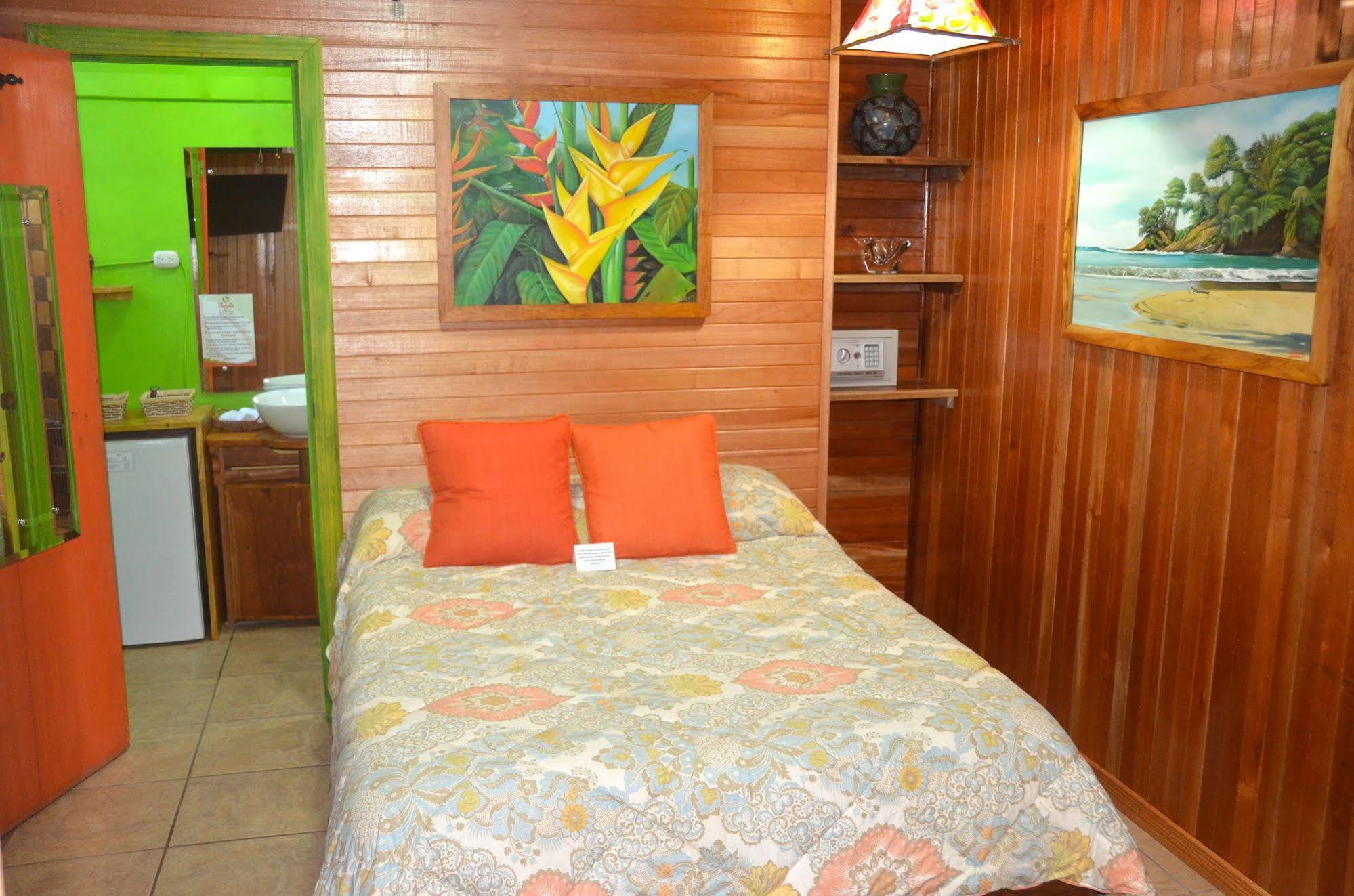 Physis Caribbean Bed & Breakfast Puerto Viejo de Talamanca Kültér fotó